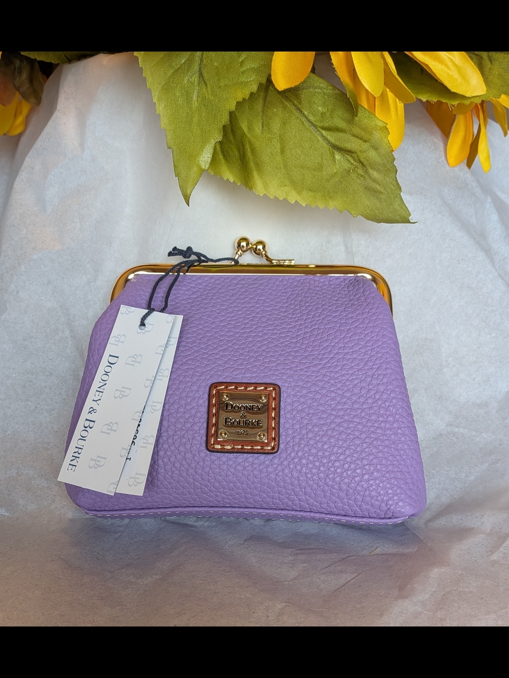 NWT! Dooney & Bourke Pebble Leather Kiss-Lock Large Coin Purse in LILAC